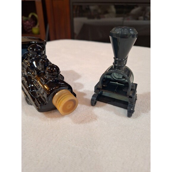 AVON Brown Glass Decanter TRAIN After Shave Bottle Locomotive Vintage - Picture 3 of 5